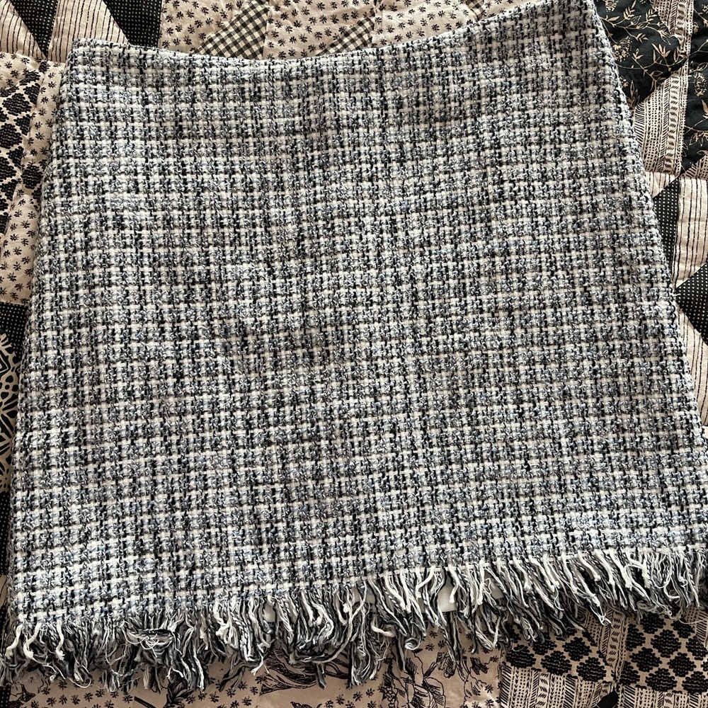 Riley & Rae Tweed Mini Skirt